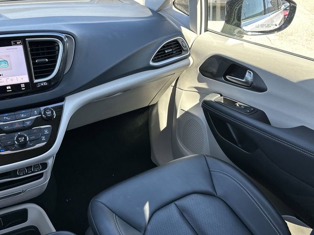 Thumbnail: 2024 Chrysler Pacifica - 12