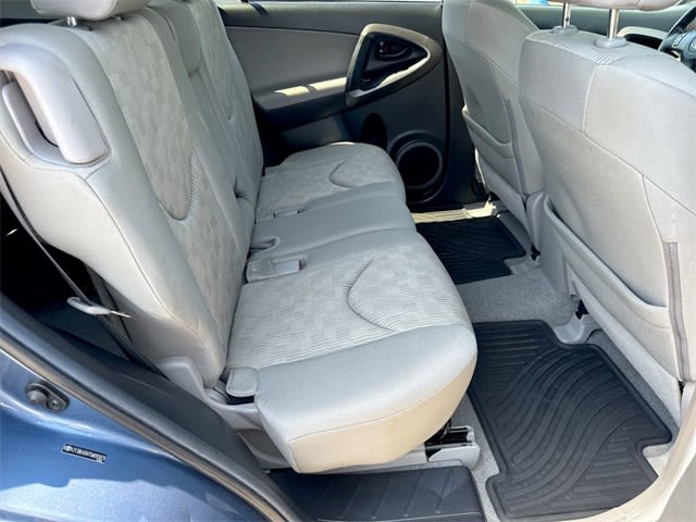 2012 Toyota RAV4 Base 23