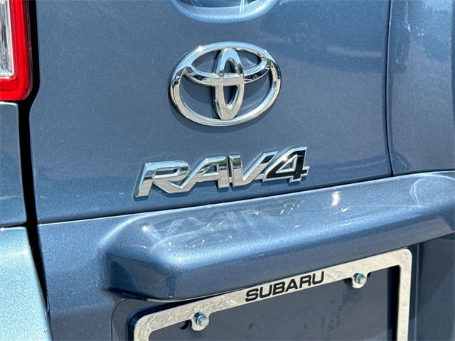 2012 Toyota RAV4 Base 21