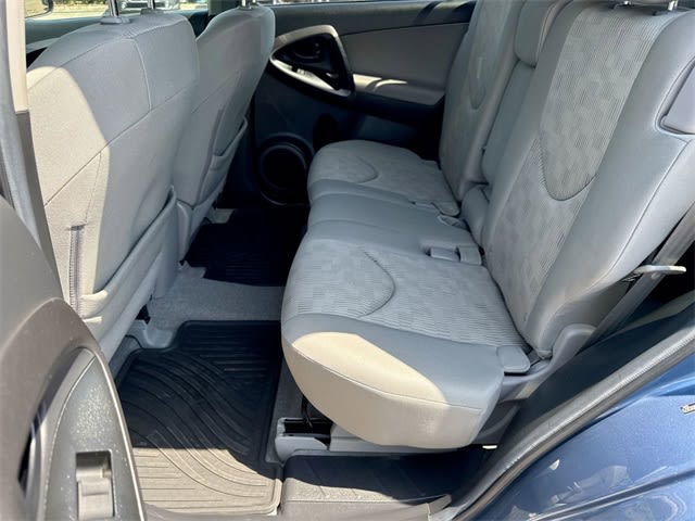 2012 Toyota RAV4 Base 22