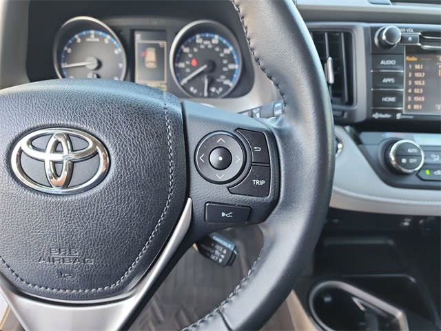 Thumbnail: 2018 Toyota RAV4 - 27