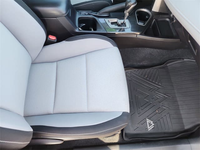 Thumbnail: 2018 Toyota RAV4 - 25