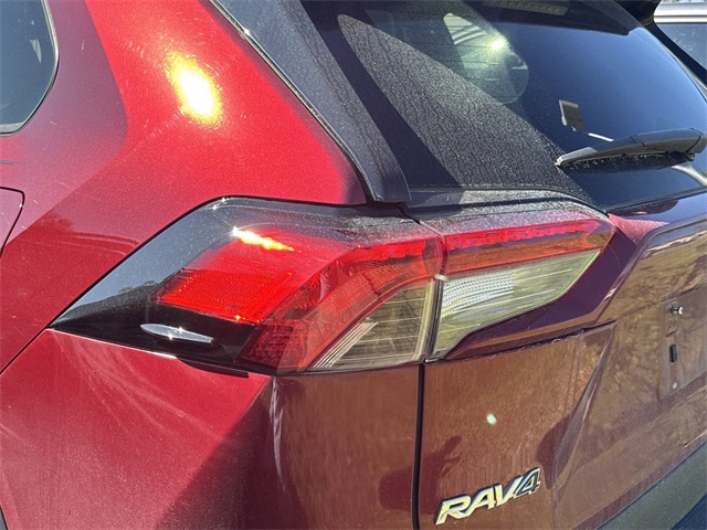 2022 Toyota RAV4 XLE 11