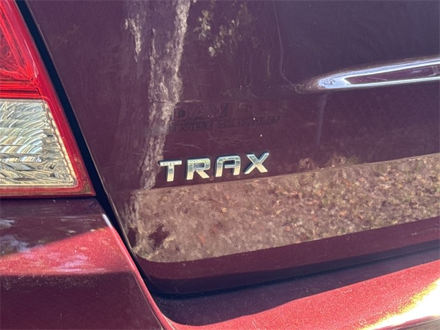 Thumbnail: 2017 Chevrolet Trax - 5