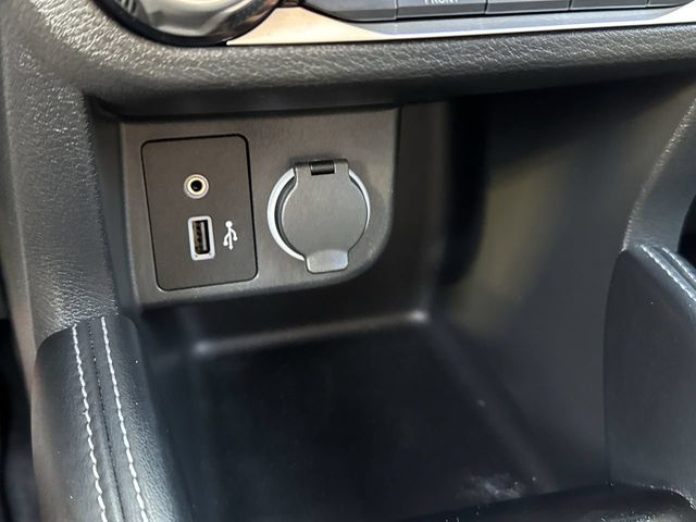 Thumbnail: 2019 Nissan Kicks - 32