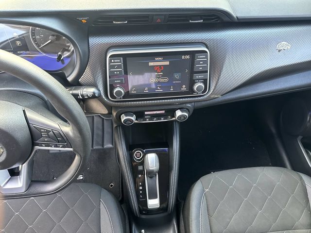 Thumbnail: 2019 Nissan Kicks - 13
