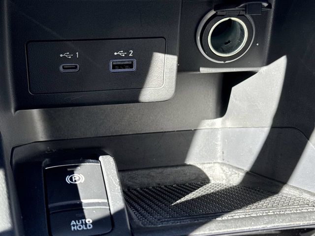 Thumbnail: 2021 Nissan Kicks - 31