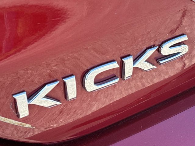 Thumbnail: 2021 Nissan Kicks - 24