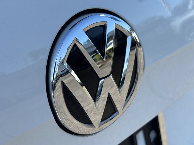 Thumbnail: 2019 Volkswagen Golf - 7