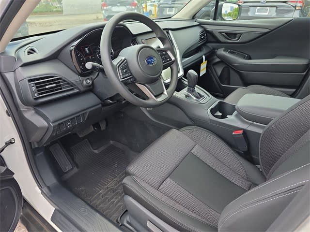 2025 Subaru Outback Base 2