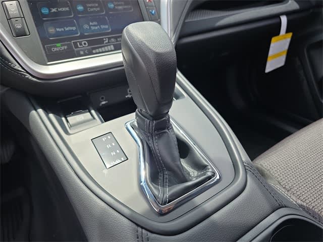 2025 Subaru Outback Base 34