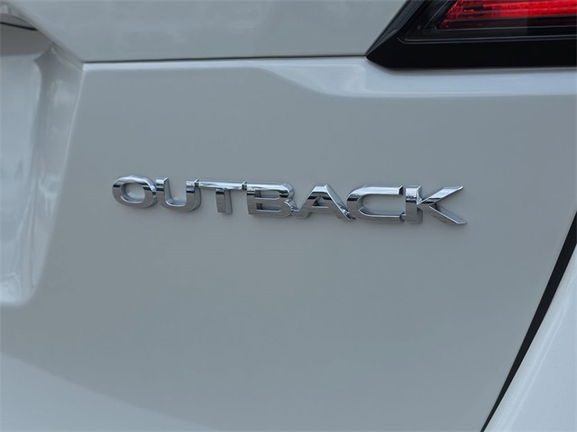 2025 Subaru Outback Base 25