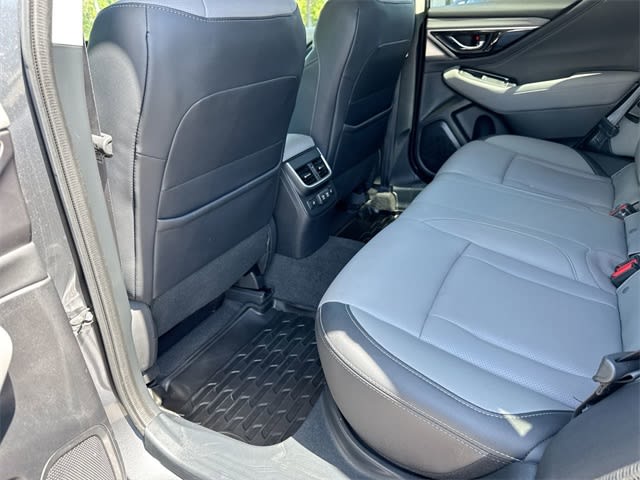 2021 Subaru Outback Limited 12