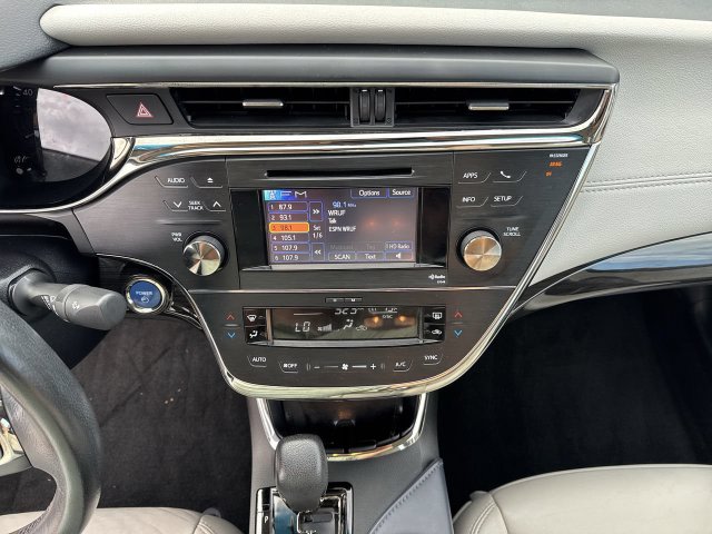 Thumbnail: 2013 Toyota Avalon - 13
