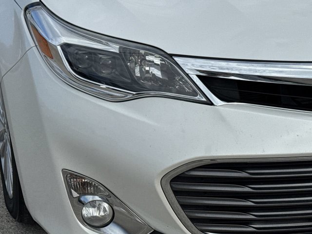 Thumbnail: 2013 Toyota Avalon - 22