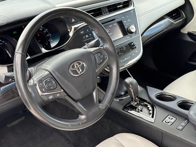 Thumbnail: 2013 Toyota Avalon - 2