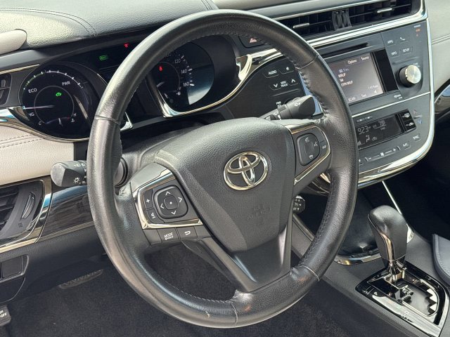 Thumbnail: 2013 Toyota Avalon - 12