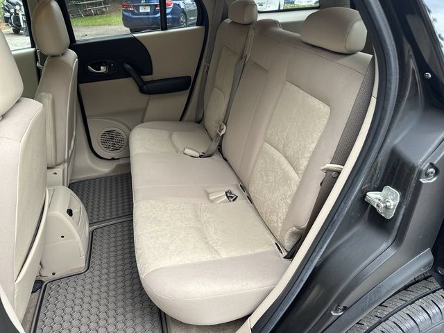 Thumbnail: 2004 Saturn VUE - 25