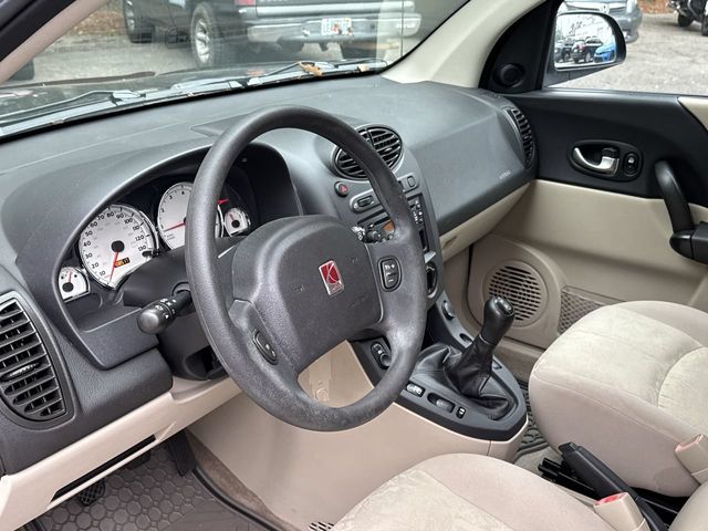 Thumbnail: 2004 Saturn VUE - 2