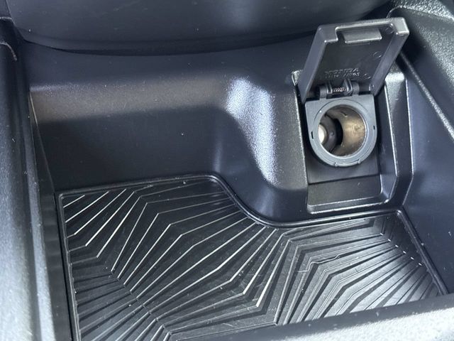 Thumbnail: 2017 Honda CR-V - 32