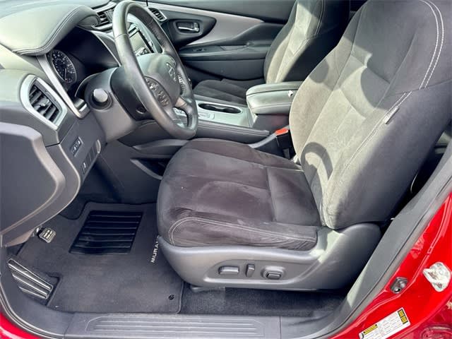 2019 Nissan Murano SV 11