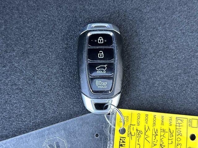 Thumbnail: 2019 Hyundai Santa Fe - 17