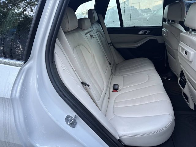 Thumbnail: 2021 BMW X5 - 27