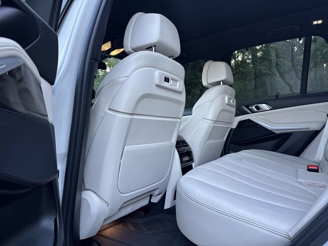 Thumbnail: 2021 BMW X5 - 11