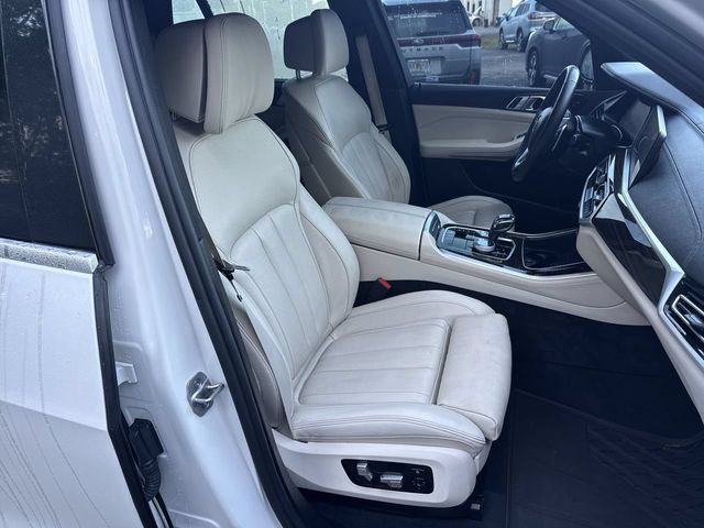 Thumbnail: 2021 BMW X5 - 10