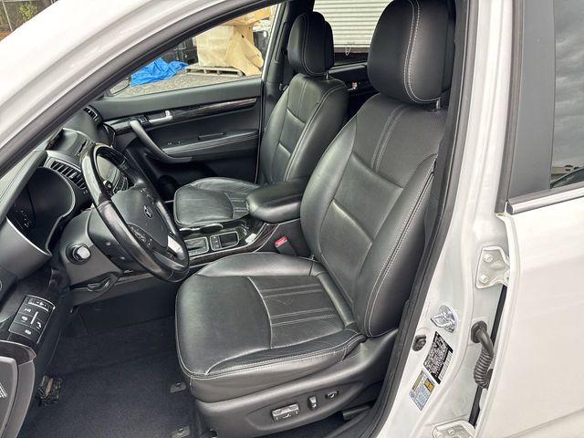 Thumbnail: 2014 Kia Sorento - 9