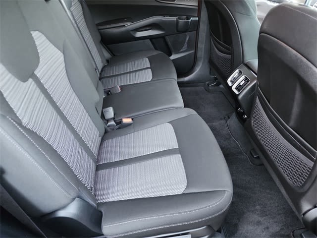 Thumbnail: 2021 Kia Sorento - 24