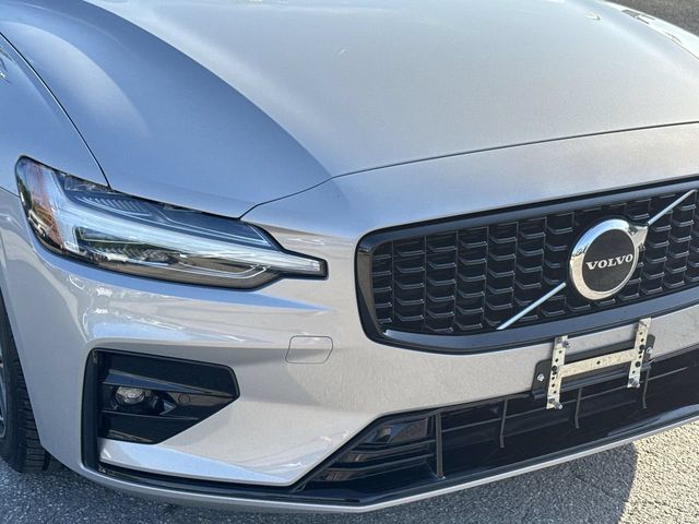 Thumbnail: 2024 Volvo S60 - 20