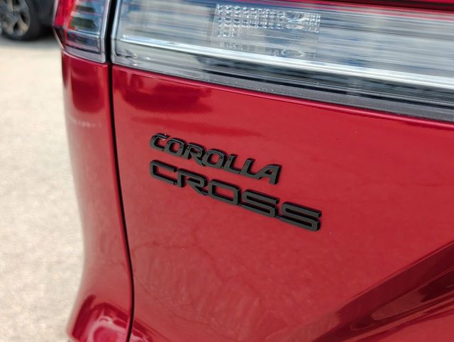 Thumbnail: 2023 Toyota Corolla Cross - 21