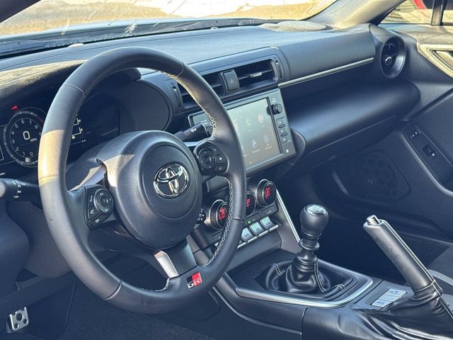 Thumbnail: 2025 Toyota GR86 - 2