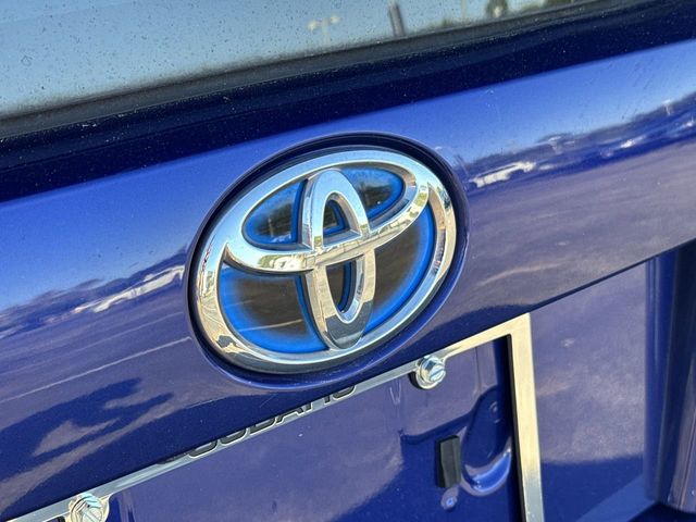 Thumbnail: 2017 Toyota Prius - 7