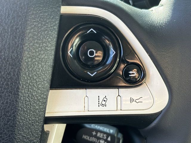 Thumbnail: 2017 Toyota Prius - 29