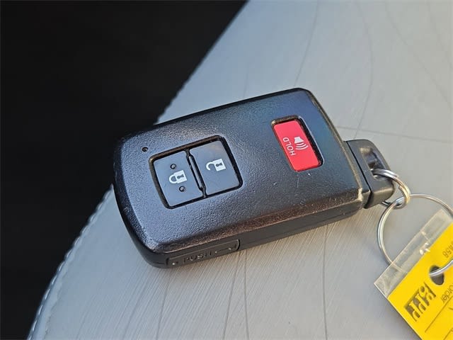 Thumbnail: 2012 Toyota Prius c - 33