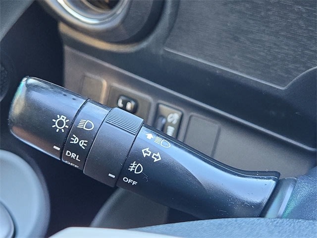 Thumbnail: 2012 Toyota Prius c - 13