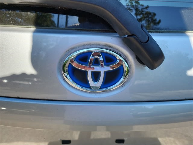 Thumbnail: 2016 Toyota Prius c - 7