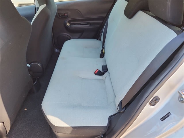 Thumbnail: 2016 Toyota Prius c - 22