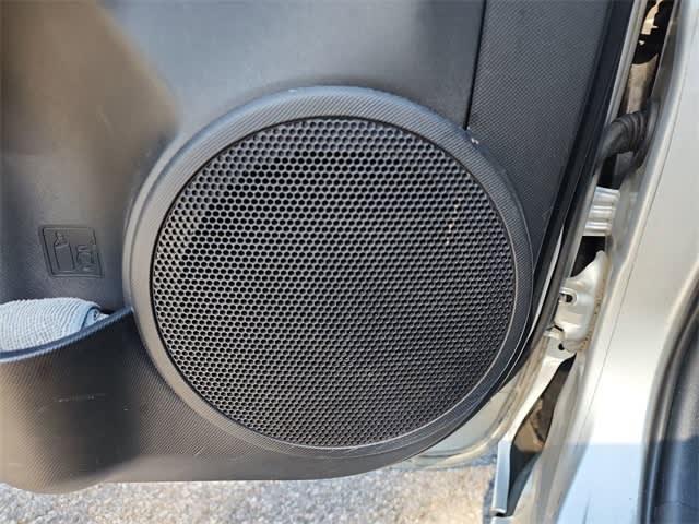 Thumbnail: 2016 Toyota Prius c - 26