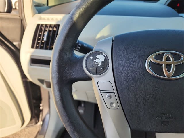 Thumbnail: 2012 Toyota Prius v - 23