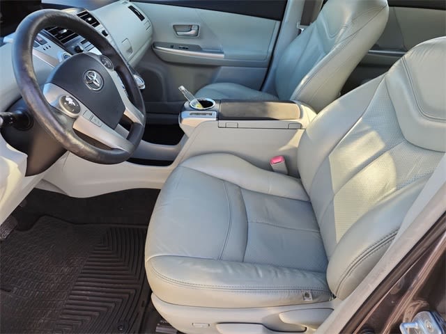 Thumbnail: 2012 Toyota Prius v - 10