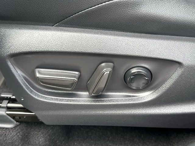 Thumbnail: 2025 Subaru Solterra - 23