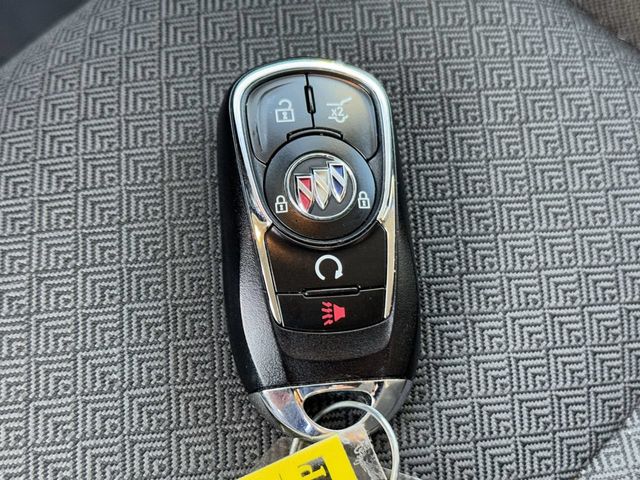 Thumbnail: 2020 Buick Encore GX - 17