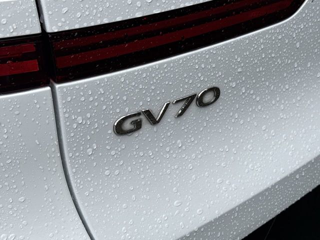 Thumbnail: 2023 Genesis GV70 - 23