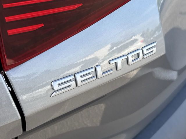 Thumbnail: 2023 Kia Seltos - 6