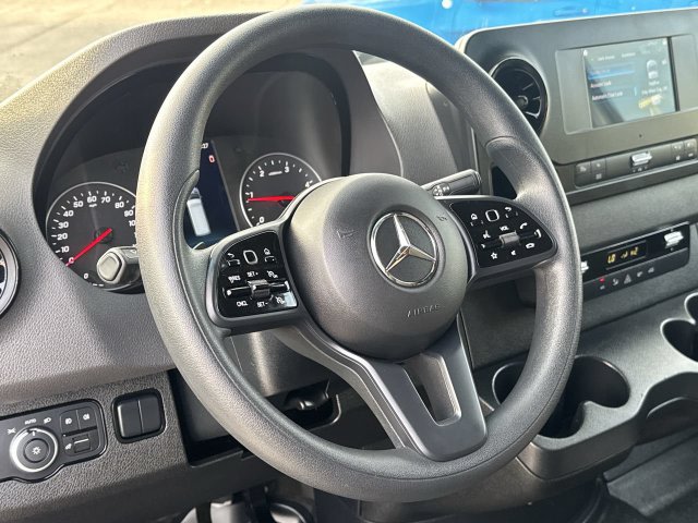 Thumbnail: 2023 Mercedes-Benz Sprinter - 11