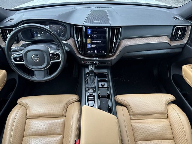 Thumbnail: 2021 Volvo XC60 - 8