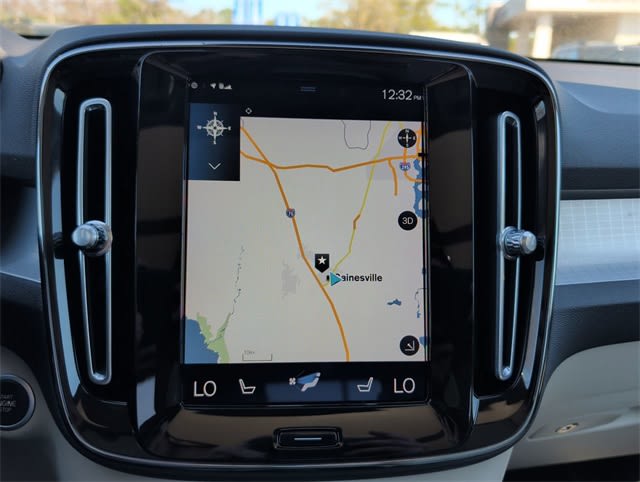 Thumbnail: 2021 Volvo XC40 - 30